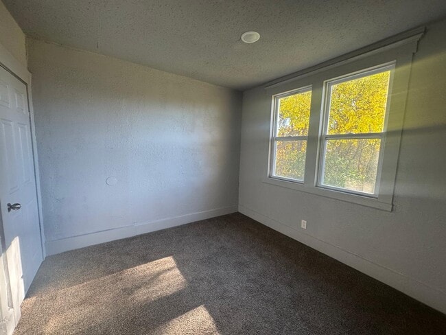 Building Photo - 4774 Belvidere St