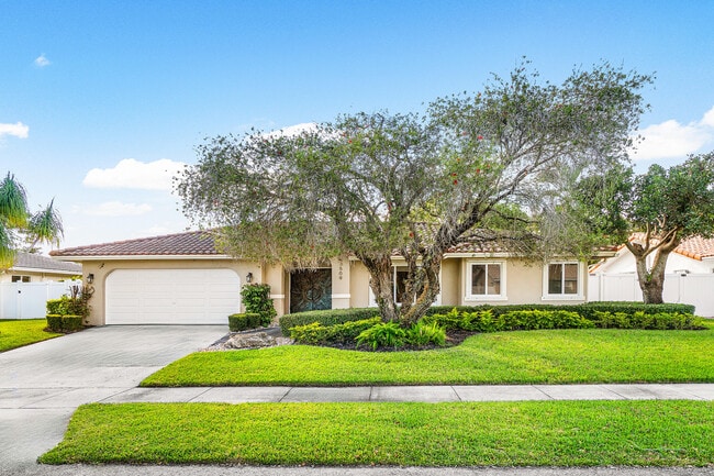 Building Photo - 3509 NW 26th Ct