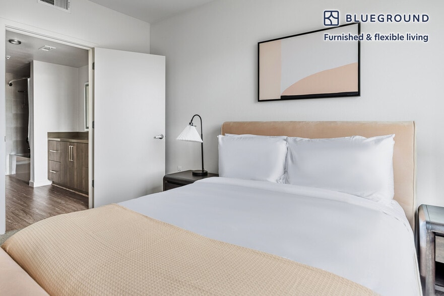 Building Photo - 650 E Capitol Ave