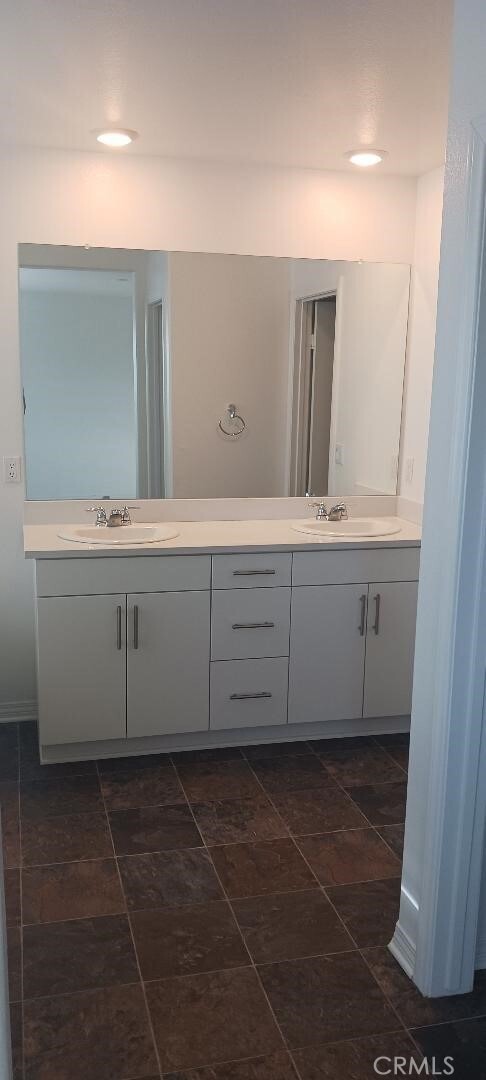 Building Photo - 27215 Lost Palm St