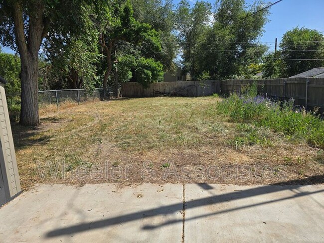 Building Photo - 1041 Darling St