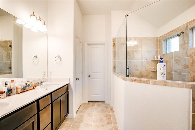 Building Photo - 149 Coronella Dr