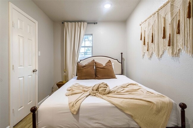 Building Photo - 3818 Blodgett St