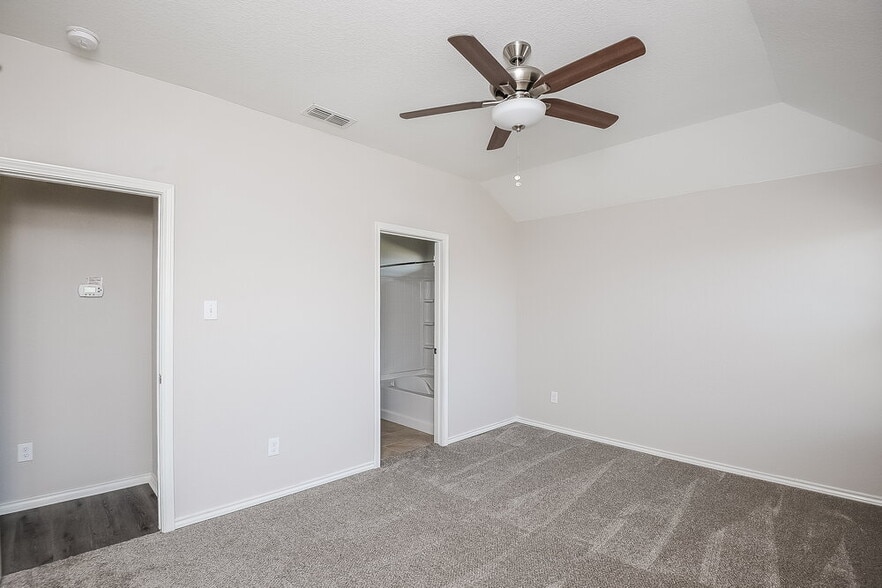 Building Photo - 8616 Fawn Hill Ct