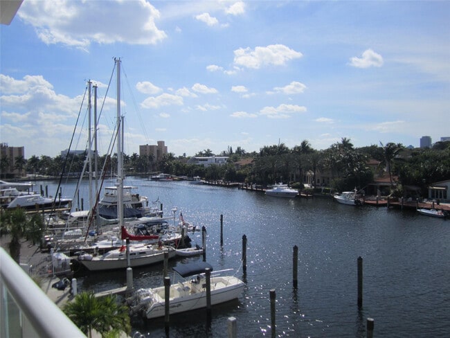 Building Photo - 45 Hendricks Isle