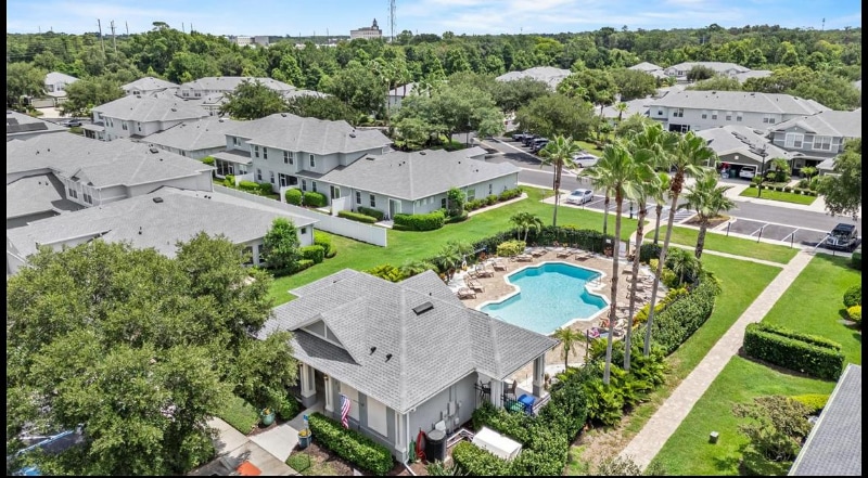 Building Photo - 742 Featherstone Ln