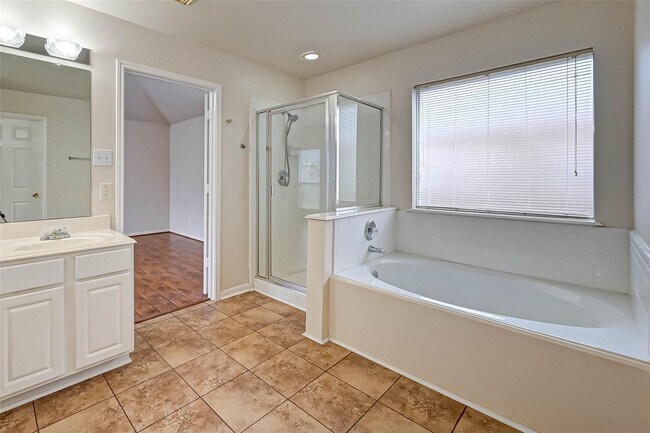 Building Photo - 3630 Winstrome Ct