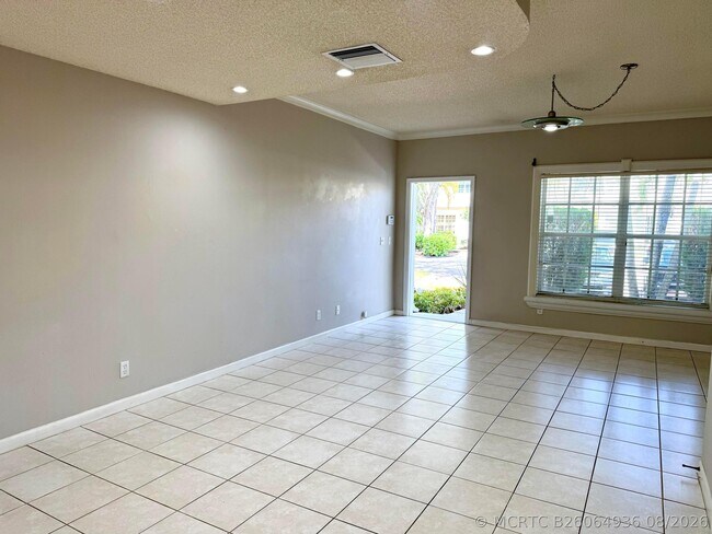 Building Photo - 5662 NW 99th Way