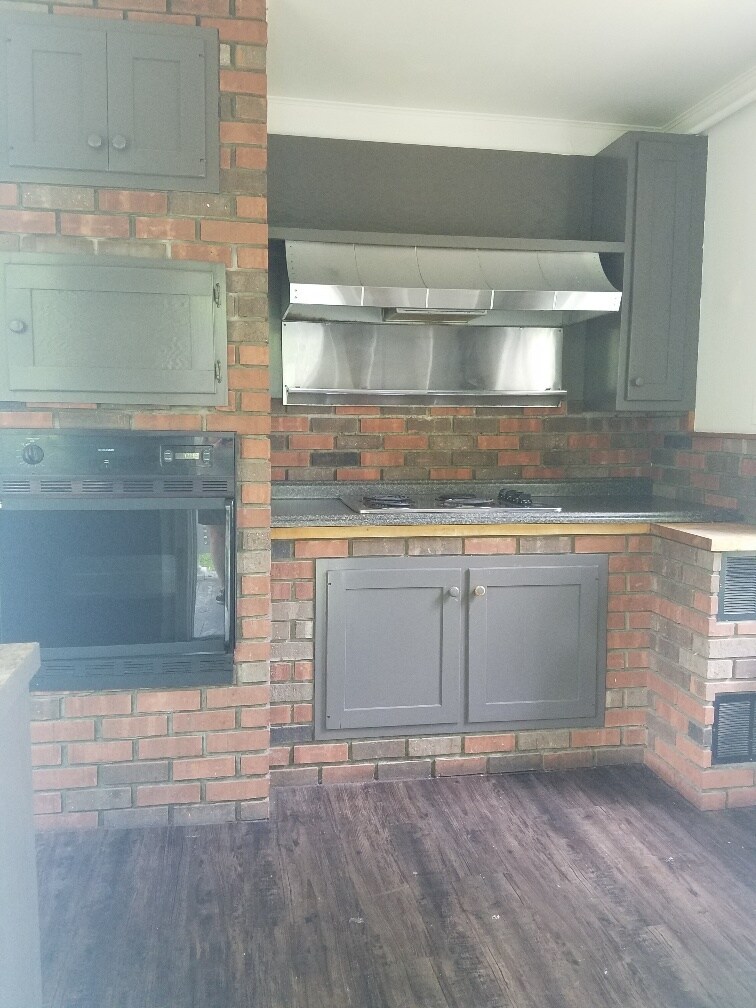 Building Photo - 115 Llenroc Ct