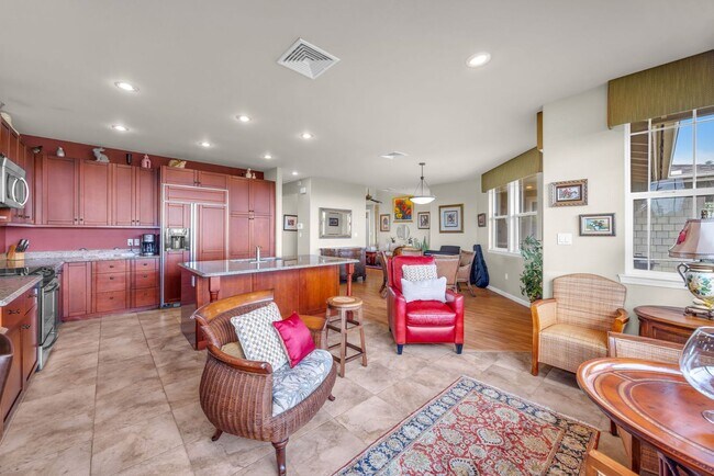 Building Photo - Modern Wailuku Home | 3 Bed / 2.5 Bath | Fully Furnished | Pet Friendly | Spacious Living & Prime...