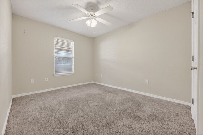 Building Photo - 1602 Trent St