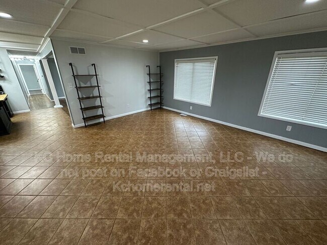 Building Photo - 5016 Norwood Ave