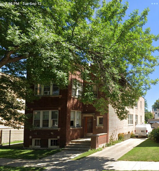 Building Photo - 5727 N Washtenaw Ave