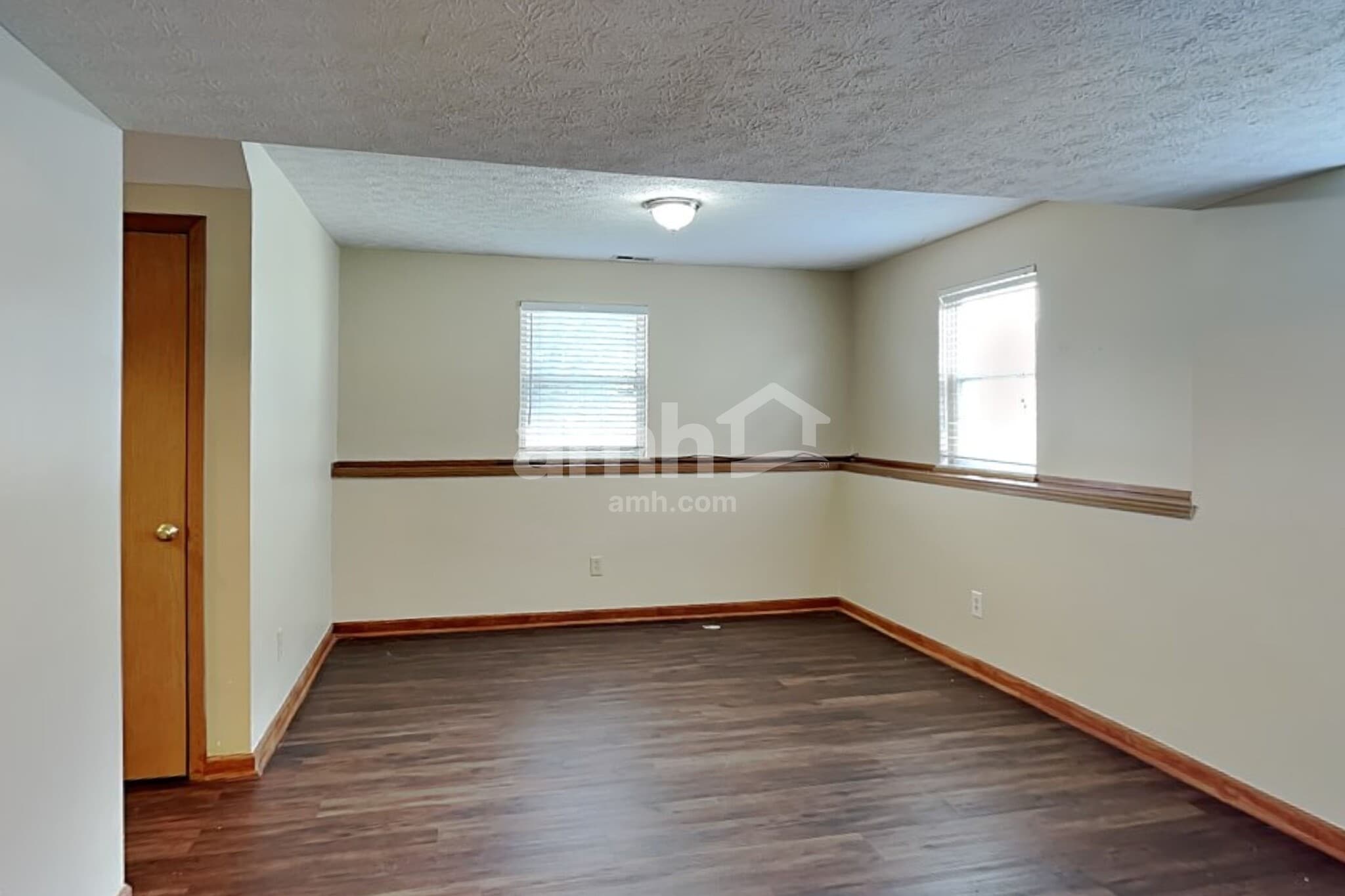Building Photo - 2759 Beal Dr