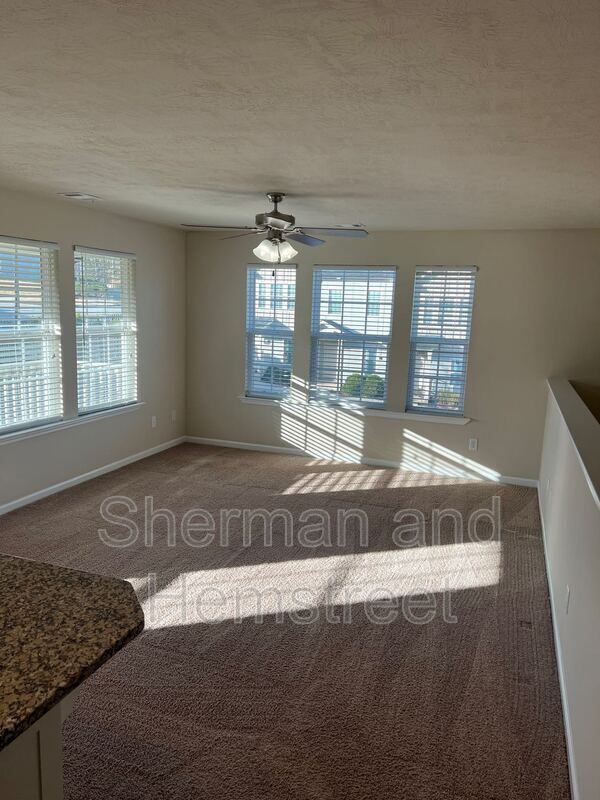 Building Photo - 608 Joiner Cir