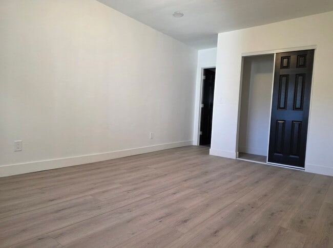 Building Photo - 2437 S Bannock St