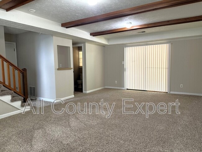 Building Photo - 5798 Hilton Ridge Rd