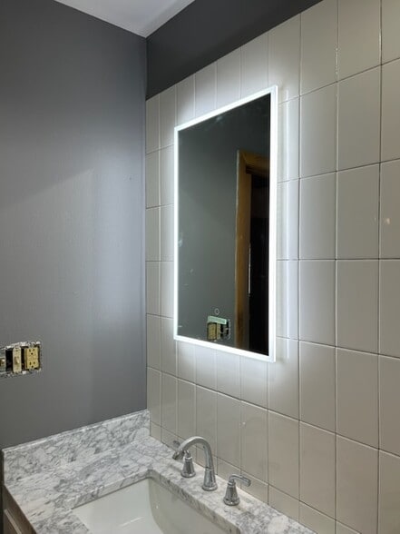 Building Photo - 609 Linden Ave