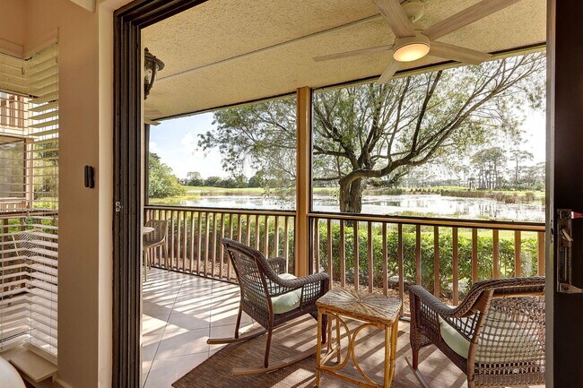 Building Photo - 334 Brackenwood Cir