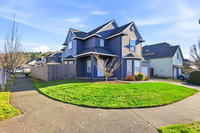 Building Photo - Bright & Modern Corner-Lot Living in Happy Valley