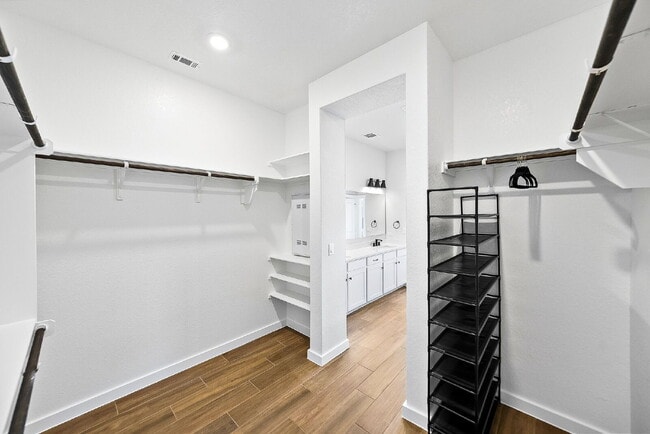 Building Photo - Greenbelt. 3 Car Garage. Built In Dog Room.