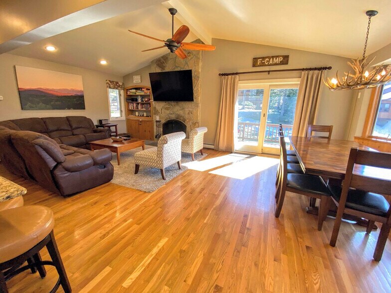 Primary Photo - 100 Forest Ln