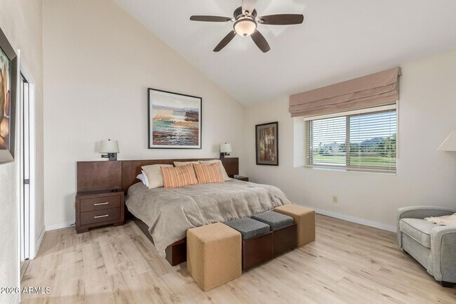 Building Photo - 7424 N Vía Camello Del Norte