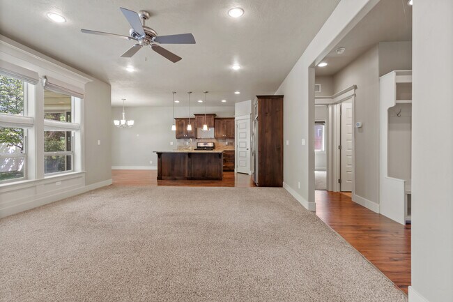 Building Photo - 4300 N Chapala Way
