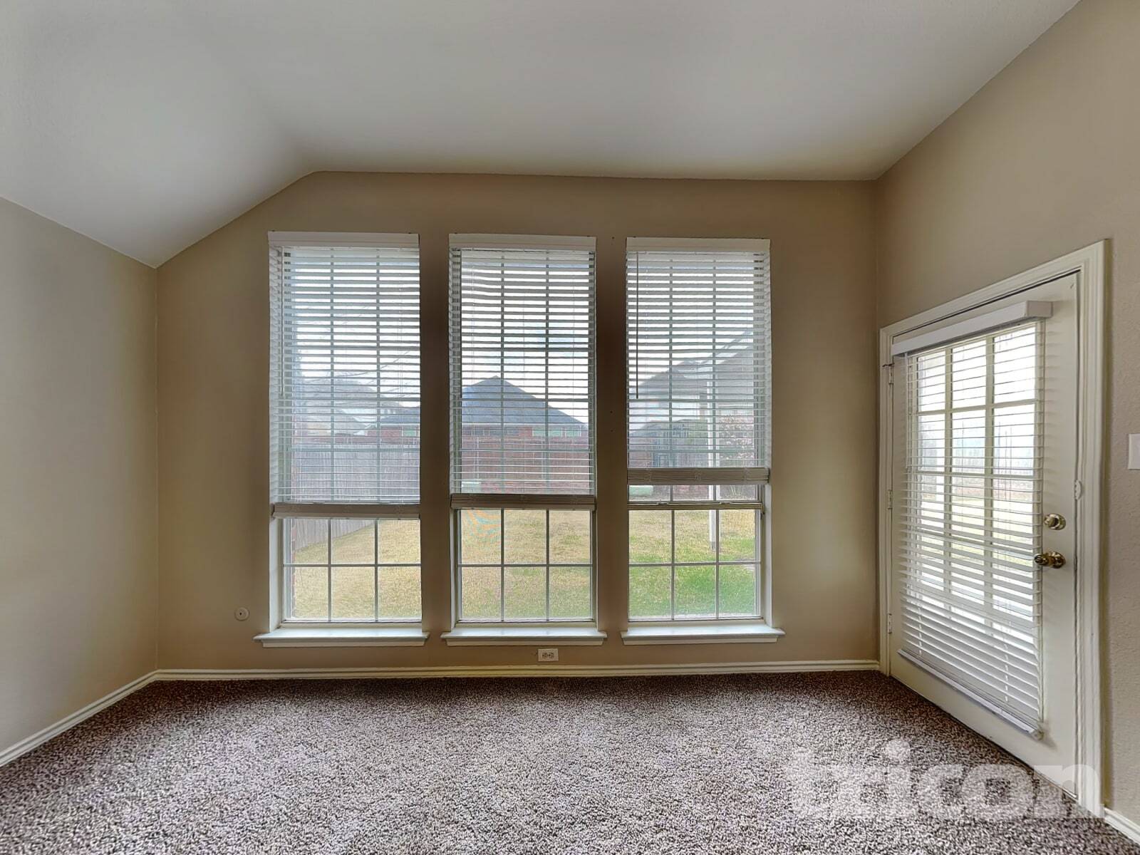 Building Photo - 1314 Pegasus Dr