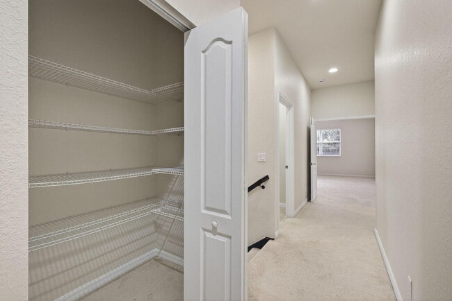 Building Photo - 136 Behring Way