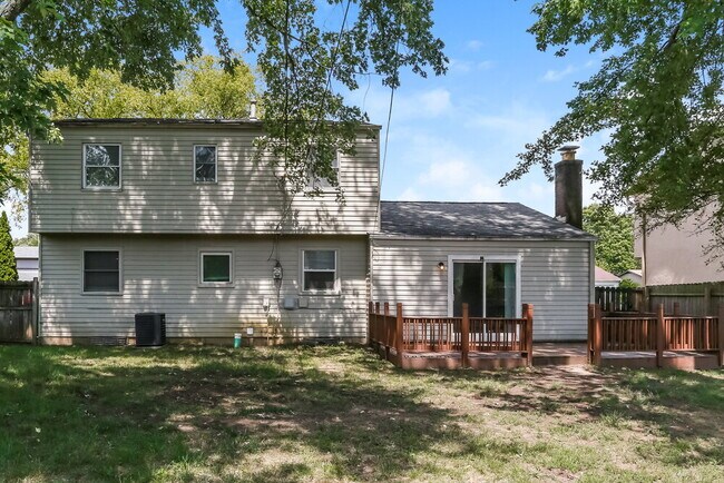 Building Photo - 1941 Torchwood Dr