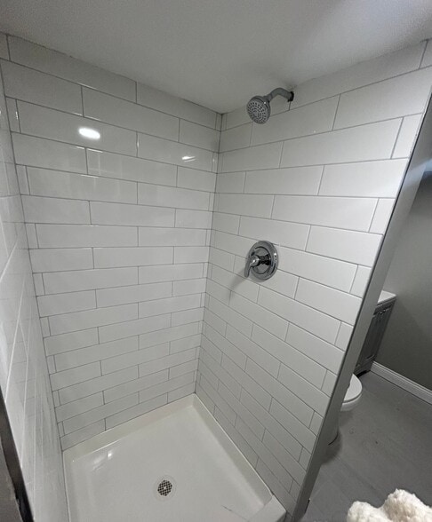 Building Photo - 1620 N Laramie Ave