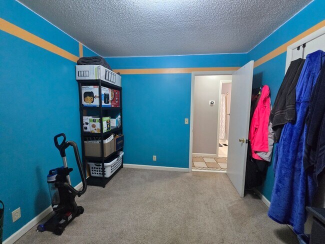 Building Photo - 1/2 OFF 1st Month's Rent