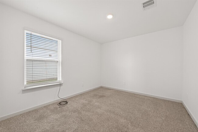 Building Photo - 1826 Sandy Trail Ln