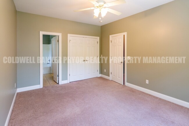 Building Photo - 1601 Bush Rd