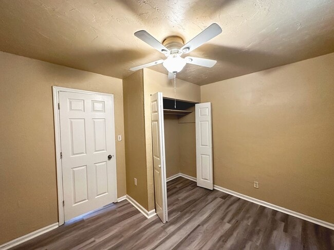 Building Photo - Beautiful 2 Bedroom, 1 Bathroom House in Fifth Avenue Available Now