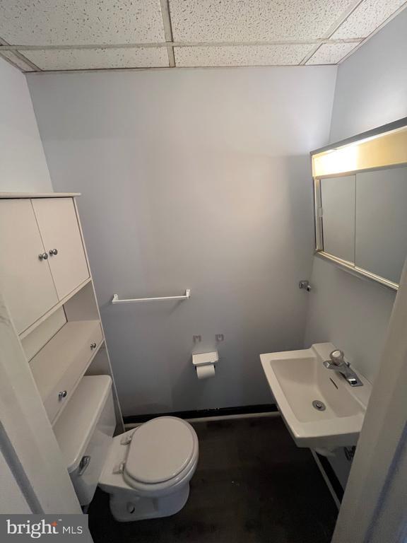 Building Photo - 11827 Rutherford Dr