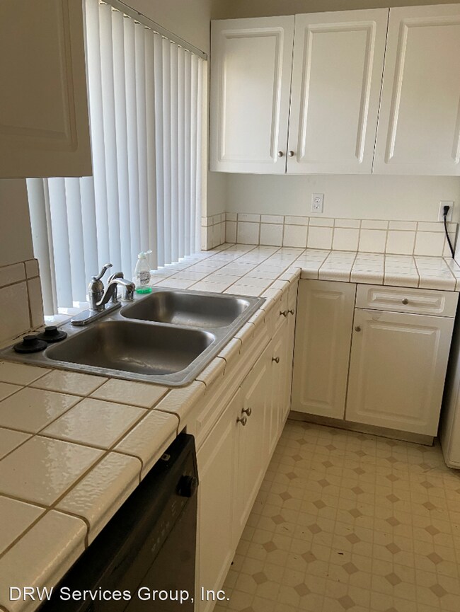 Building Photo - 3 br, 1.5 bath House - 281-A Rancho Drive
