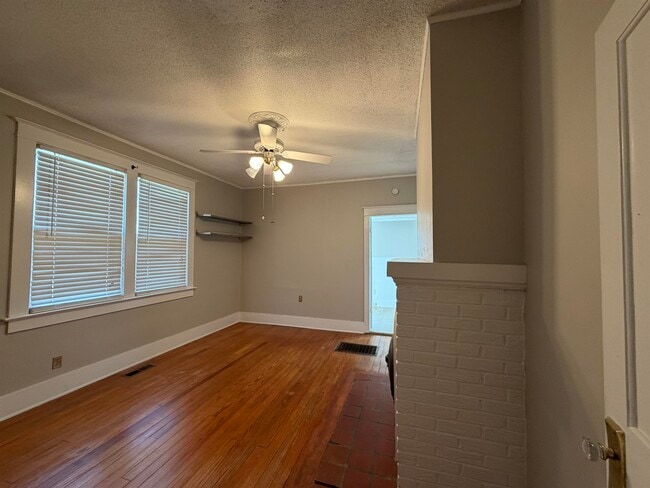 Building Photo - 1999 Peabody Ave