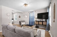 Building Photo - 7525 Lake Rd E