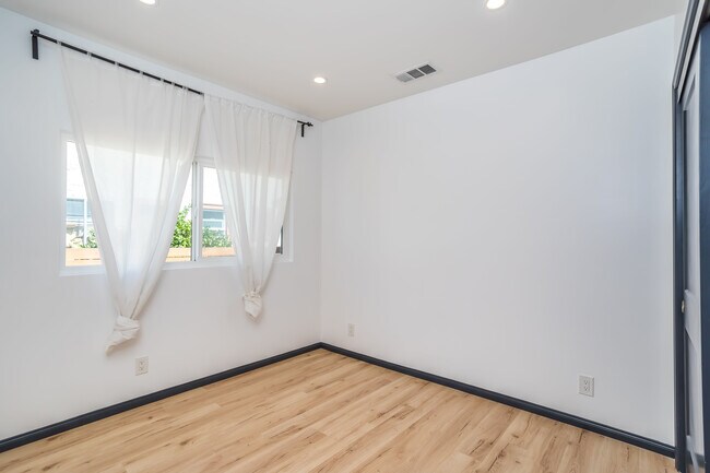 Bedroom 1 - 1711 S Ridgeley Dr