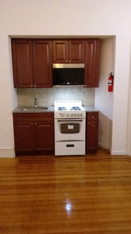 Building Photo - 4242 Spruce St