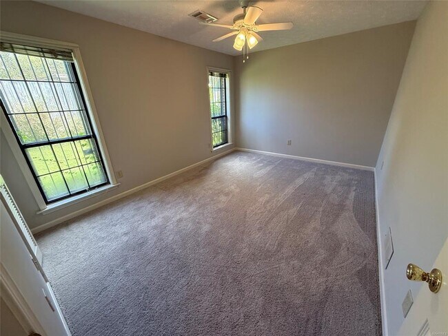 Building Photo - 3204 Gatsby Ln