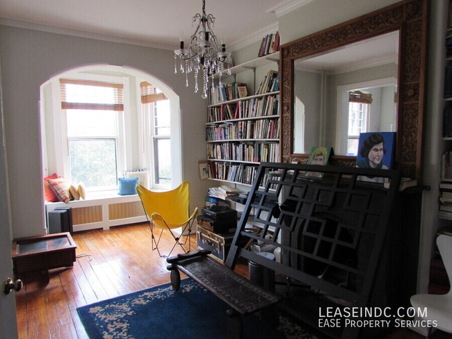 Building Photo - 1501 R St NW