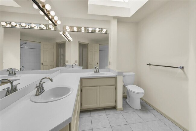 Building Photo - 4Bd/2.5Ba Mill Creek House