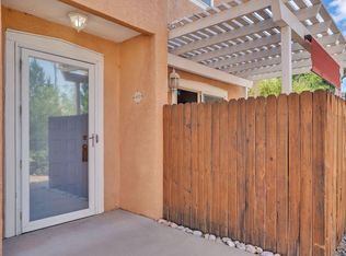 Building Photo - Single-level living at its finest! This co...