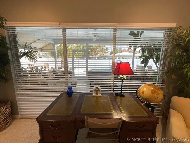Building Photo - 1061 Bimini Ln
