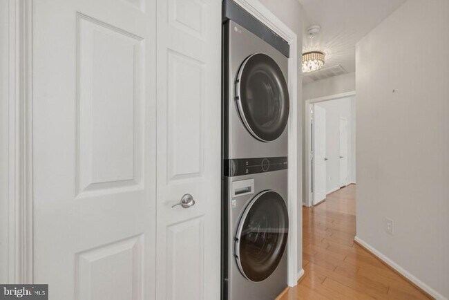 Building Photo - 1473 Church Hill Pl