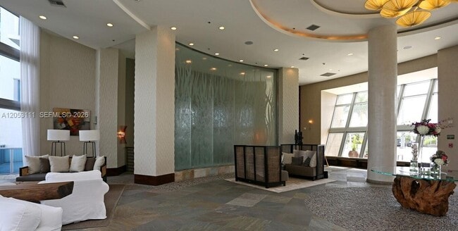 Building Photo - 2681 N Flamingo Rd
