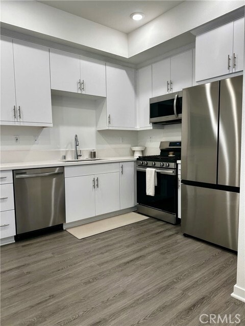 Building Photo - 220 Strike Dr